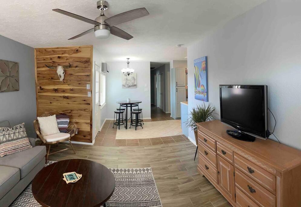 Comfy, Contemporary Quiet Retreat Vacation Home With Views Albuquerque Exterior foto